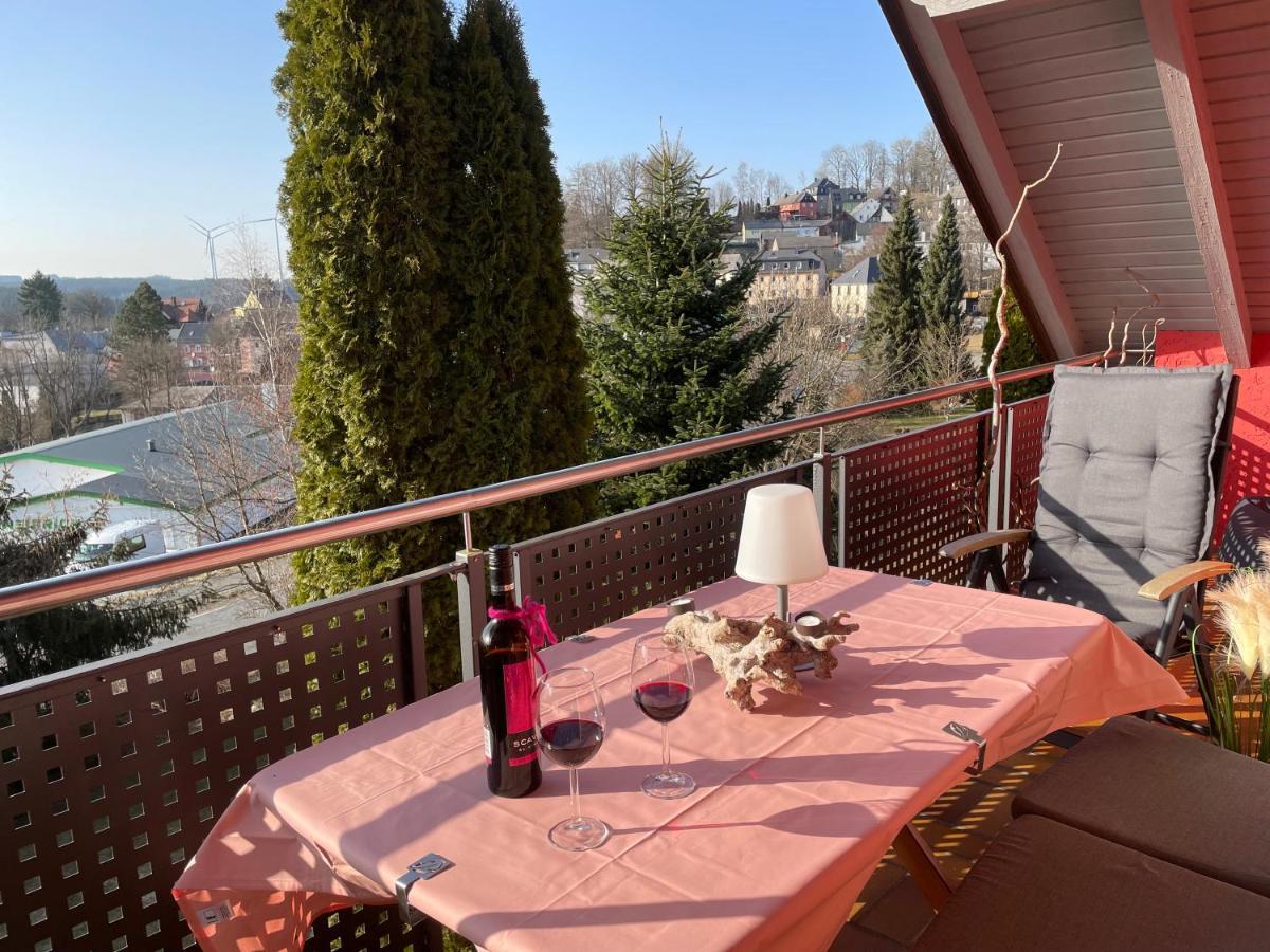 Tolle Ferienwohnung Mit Loggia In Schauenstein 100Qm Bei Hof An Der Saale Frankenwald Ngoại thất bức ảnh