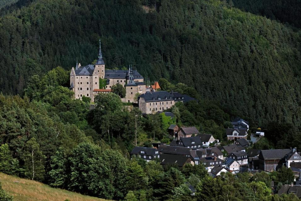 Tolle Ferienwohnung Mit Loggia In Schauenstein 100Qm Bei Hof An Der Saale Frankenwald Ngoại thất bức ảnh